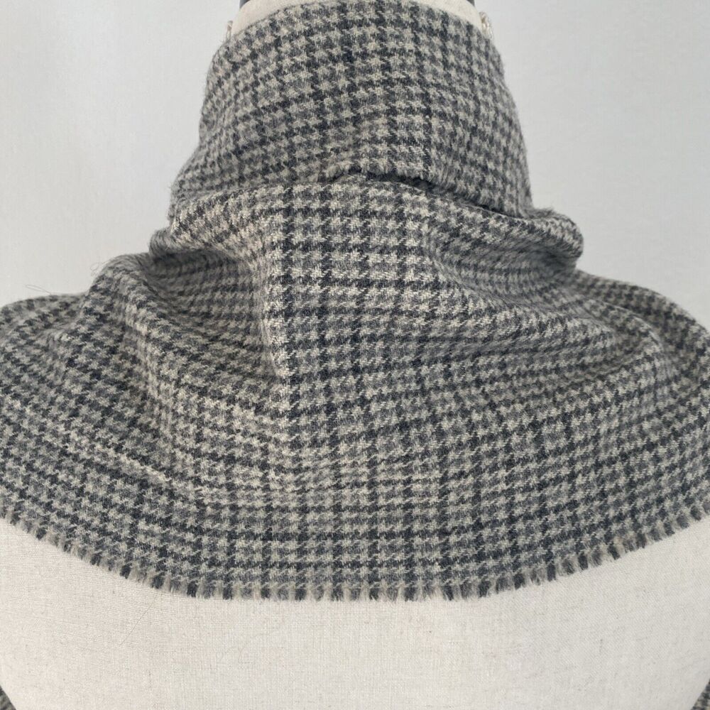 Vintage GLENSCOT Scarf Wool Tweed Neutral Houndstooth Check Neck Wrap Scotland - Picture 2 of 5